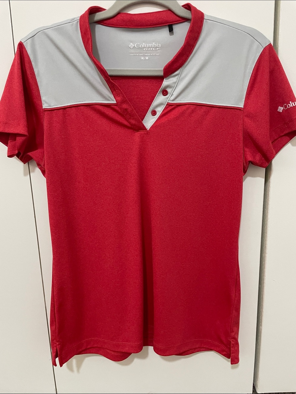 Columbia Golf Ladies Medium red and gray Short-Sleeve Henley Performance Tee